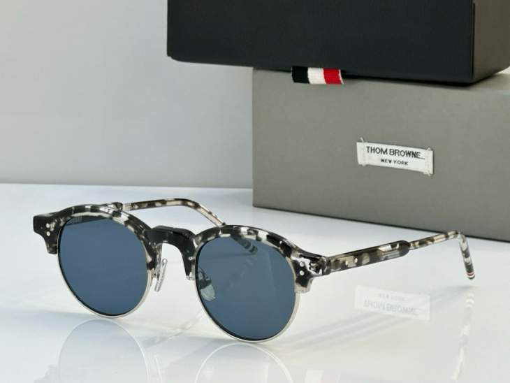 Picture of Thom Browne Sunglasses _SKUfw65039638fw
